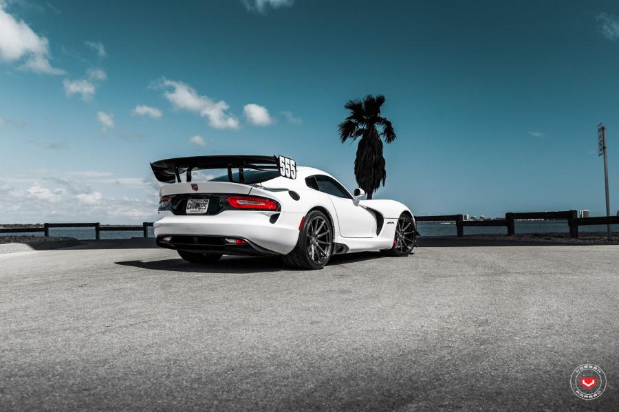  Dodge Viper ACR on Vossen Wheels (VPS-310) 2018 года  (фото 13 из 19)